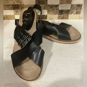 Hokus  Pokus  Cordial Sandals